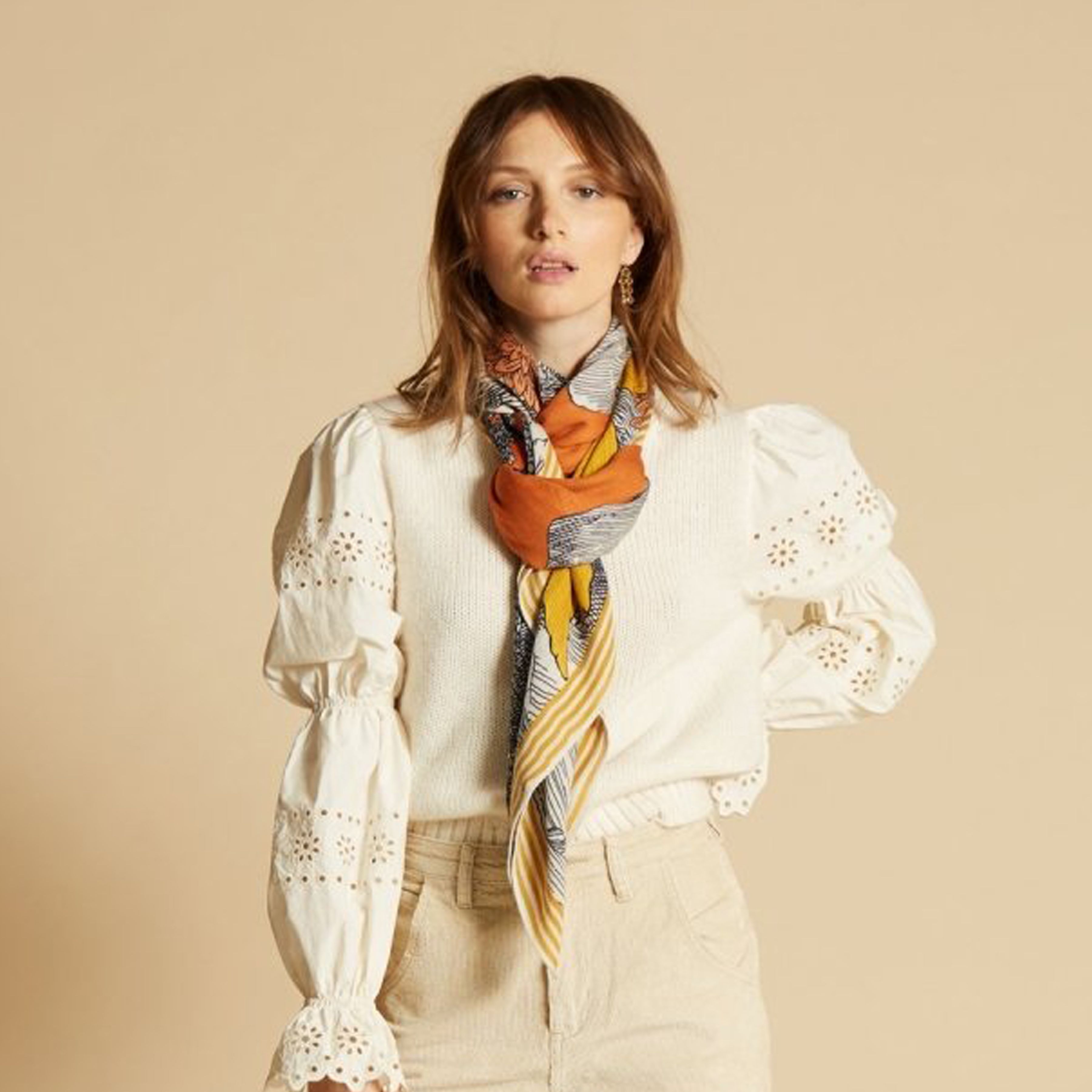 Pañuelo 130 - Histoire - Amarillo