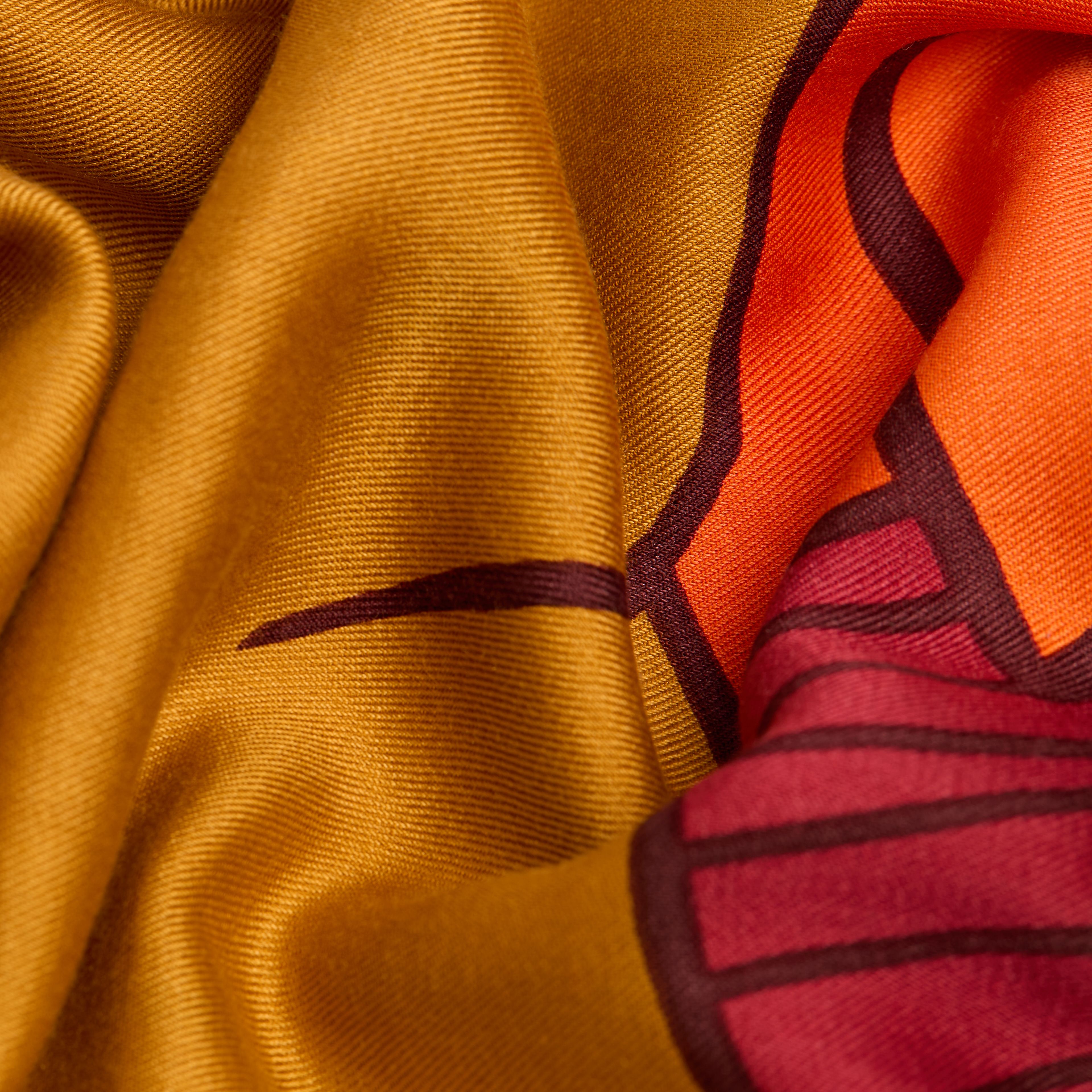 Square 100 - Cavale - Orange