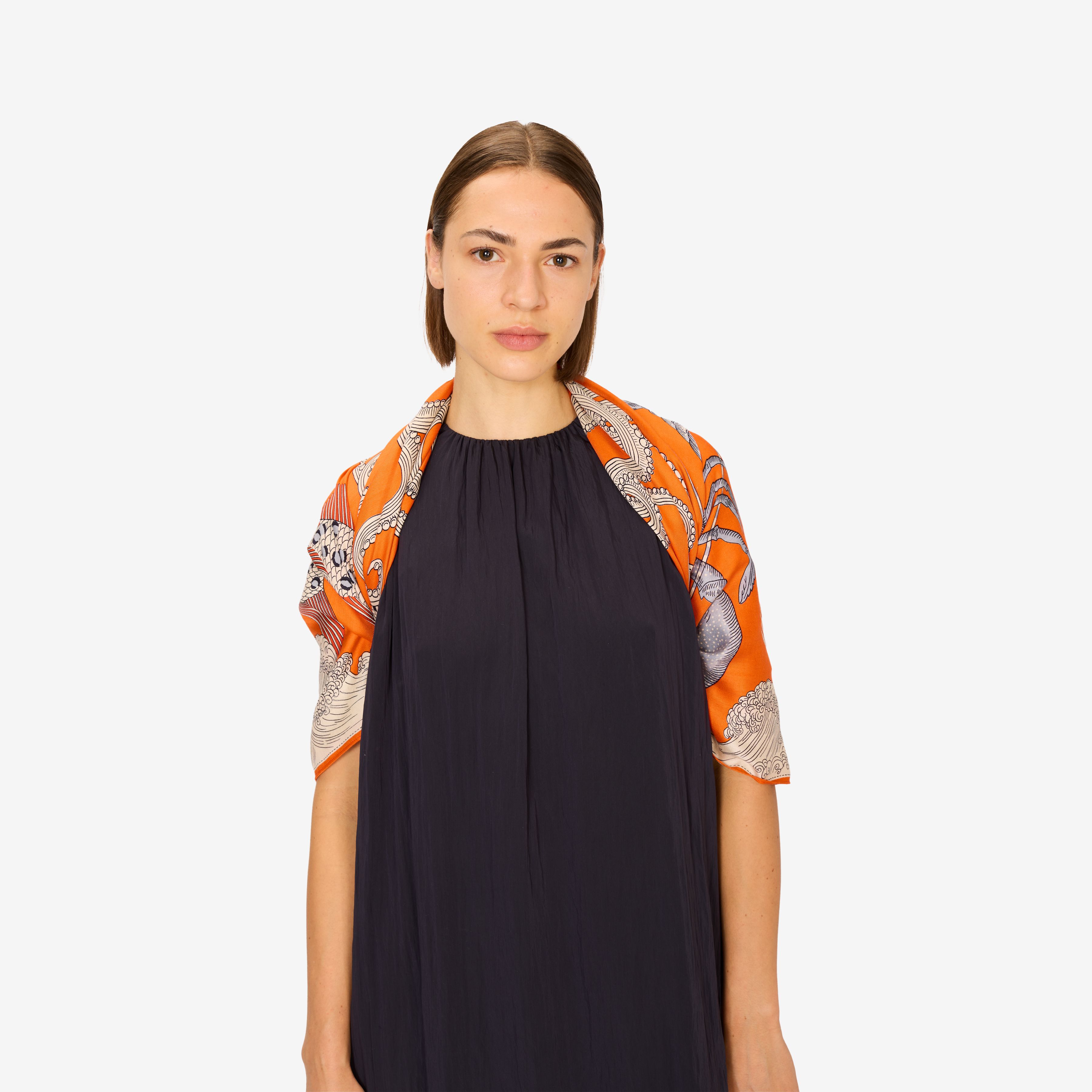 Square 130 - Poseidon - Orange