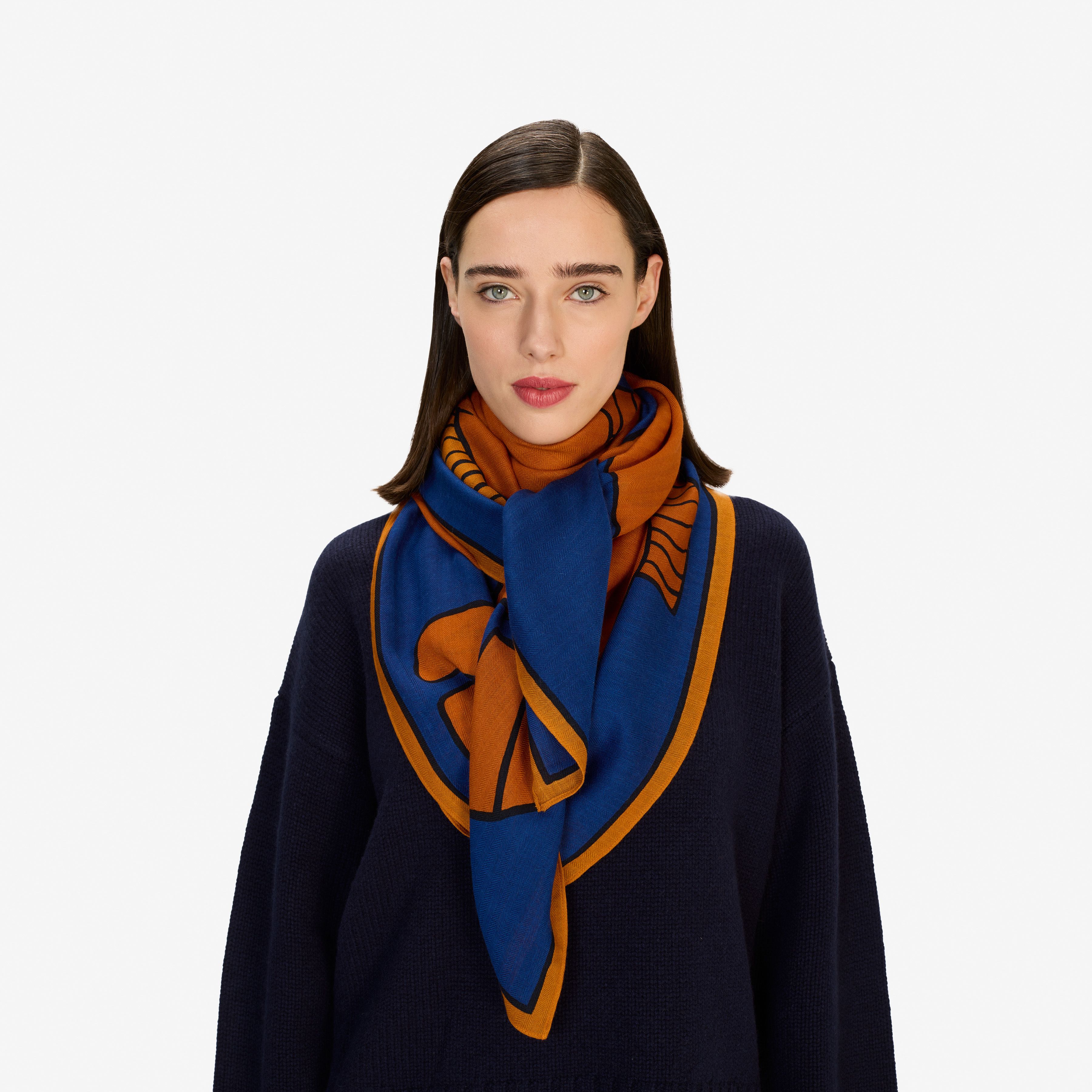 Square 130 - Cavale - Navy