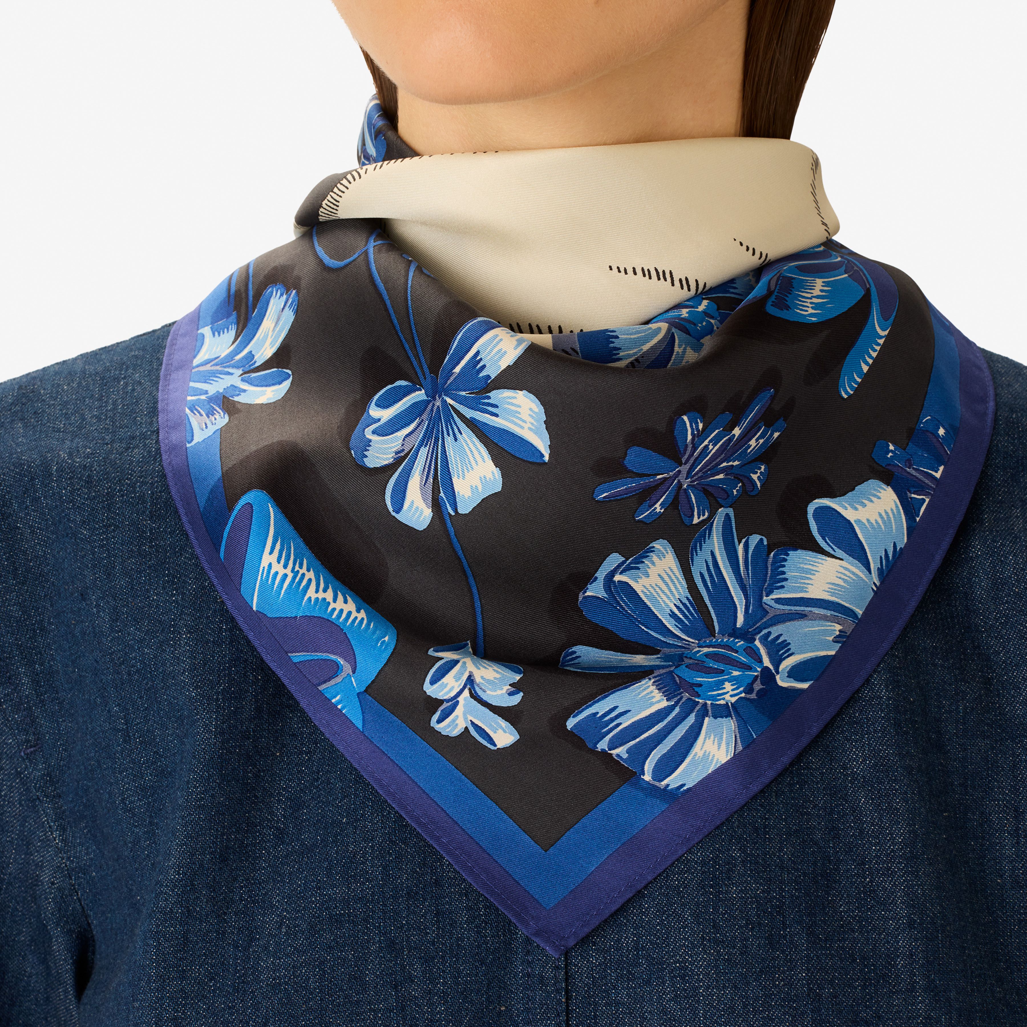 Carré 65 - Toutou - Bleu