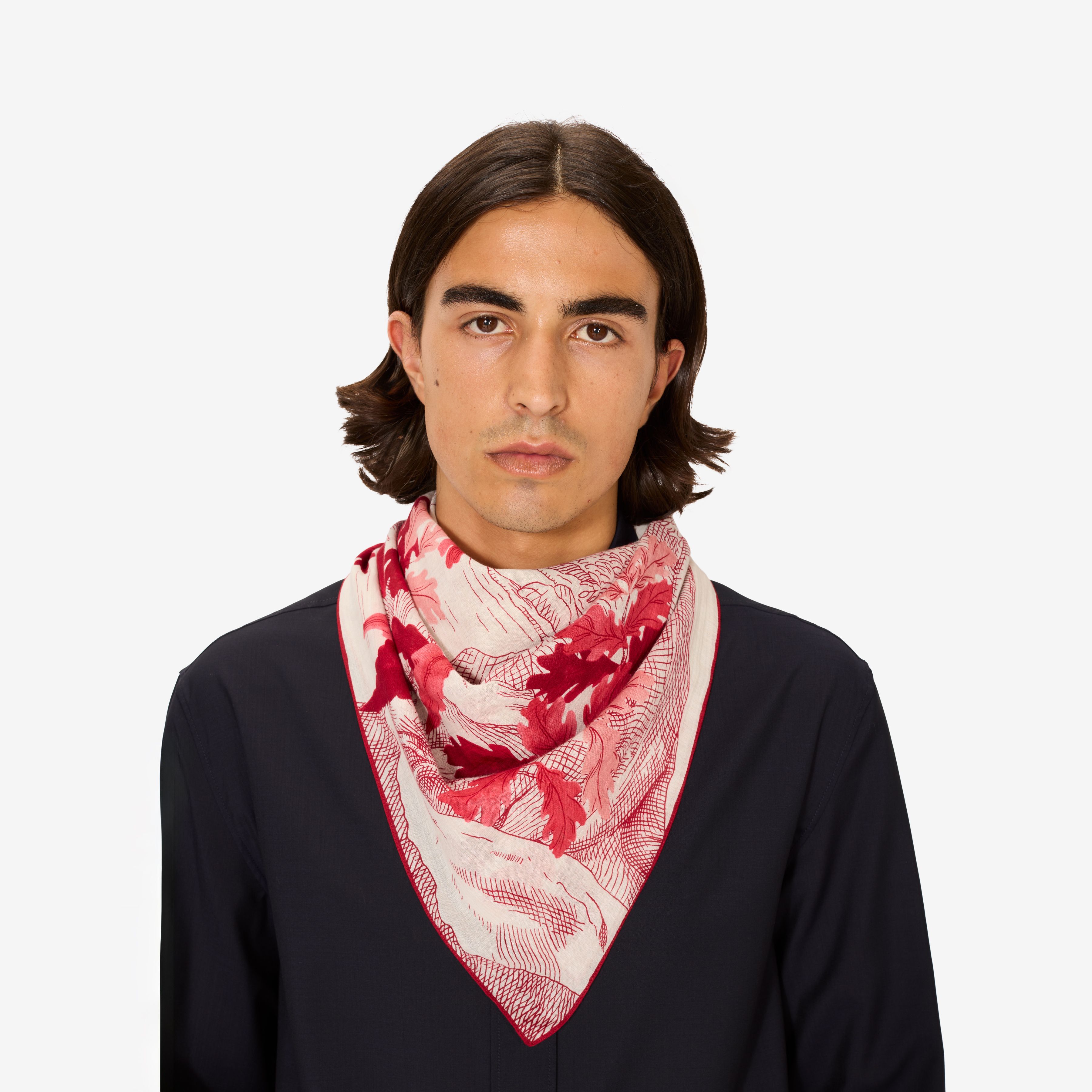 Square 100 - Amboise - Red