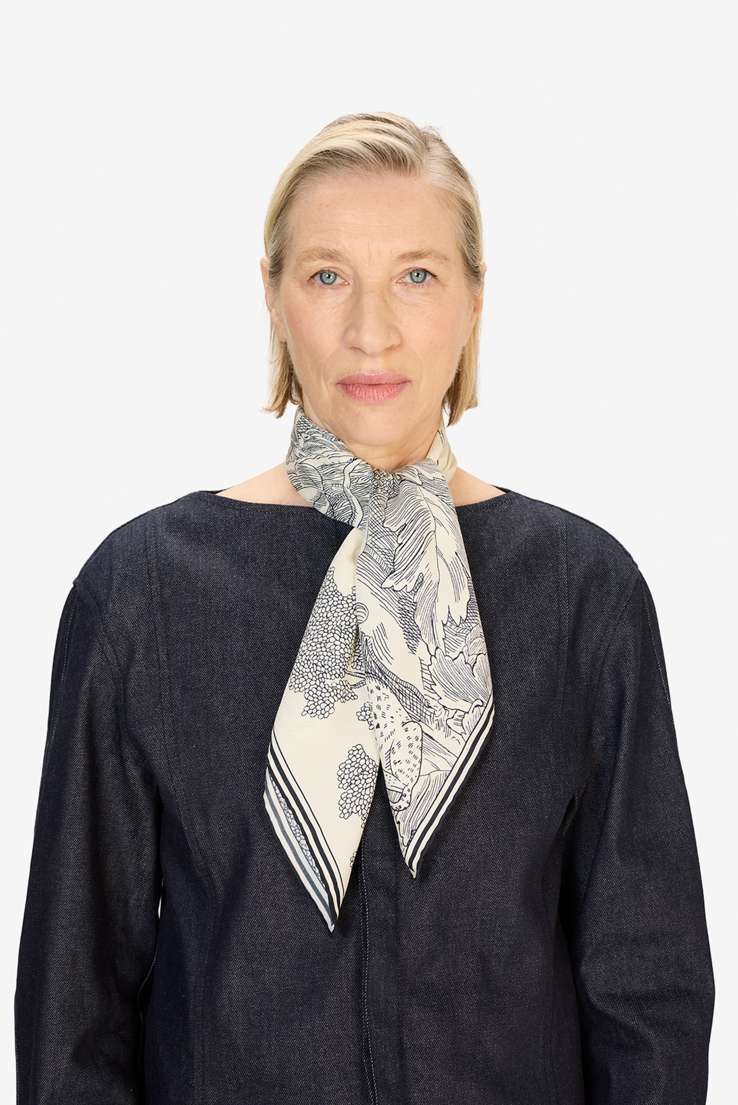 Square 70 - Histoire - White