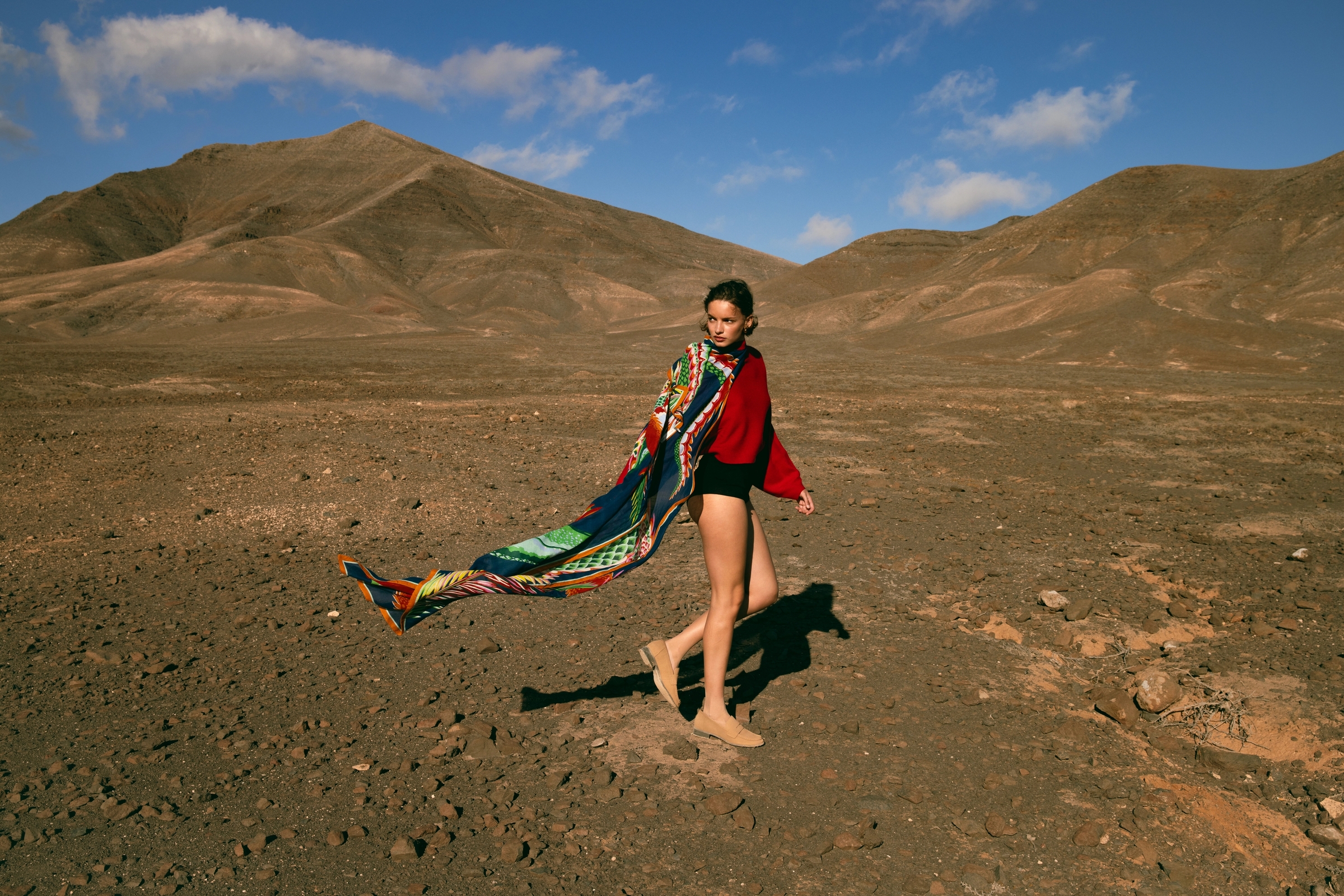 How to tie a scarf: our top ideas