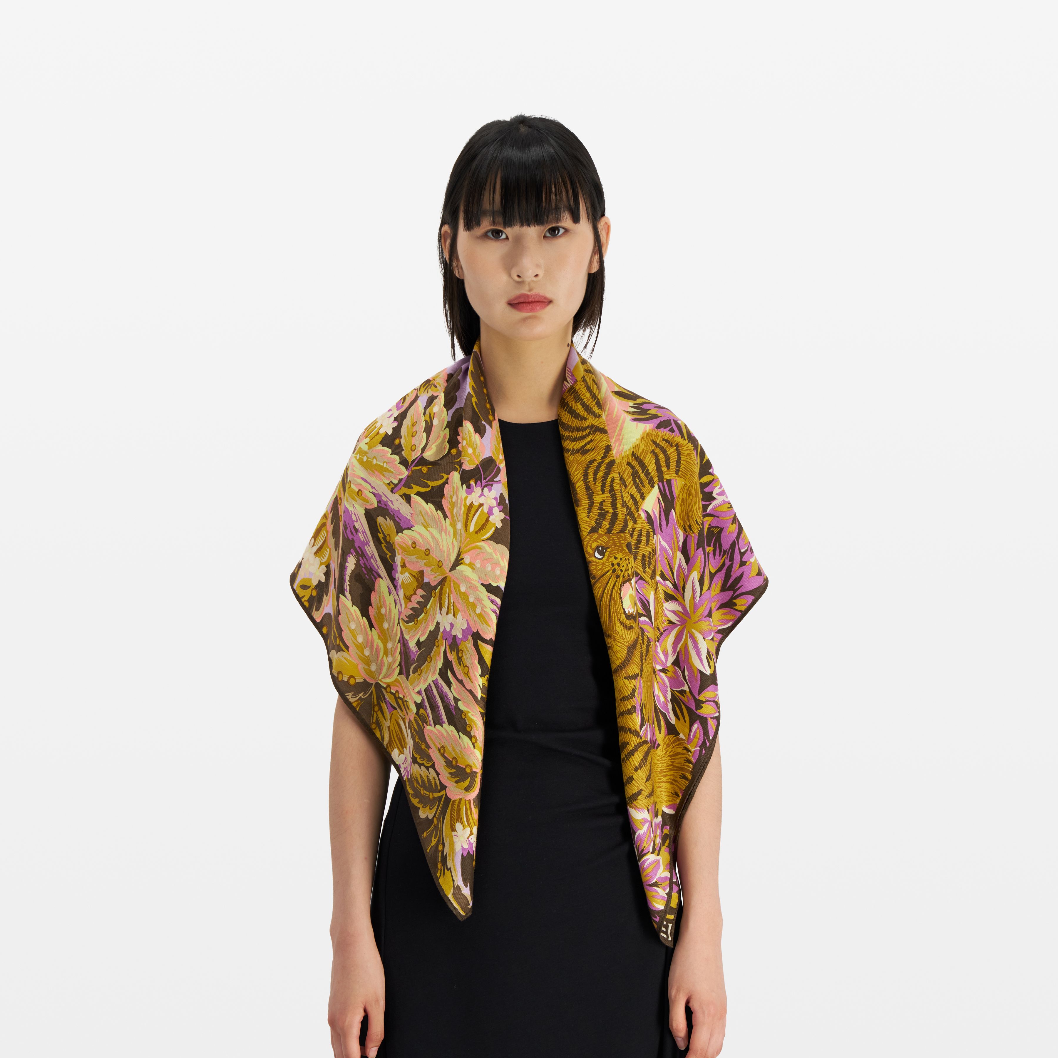 Square 100 - Chatou - Pink