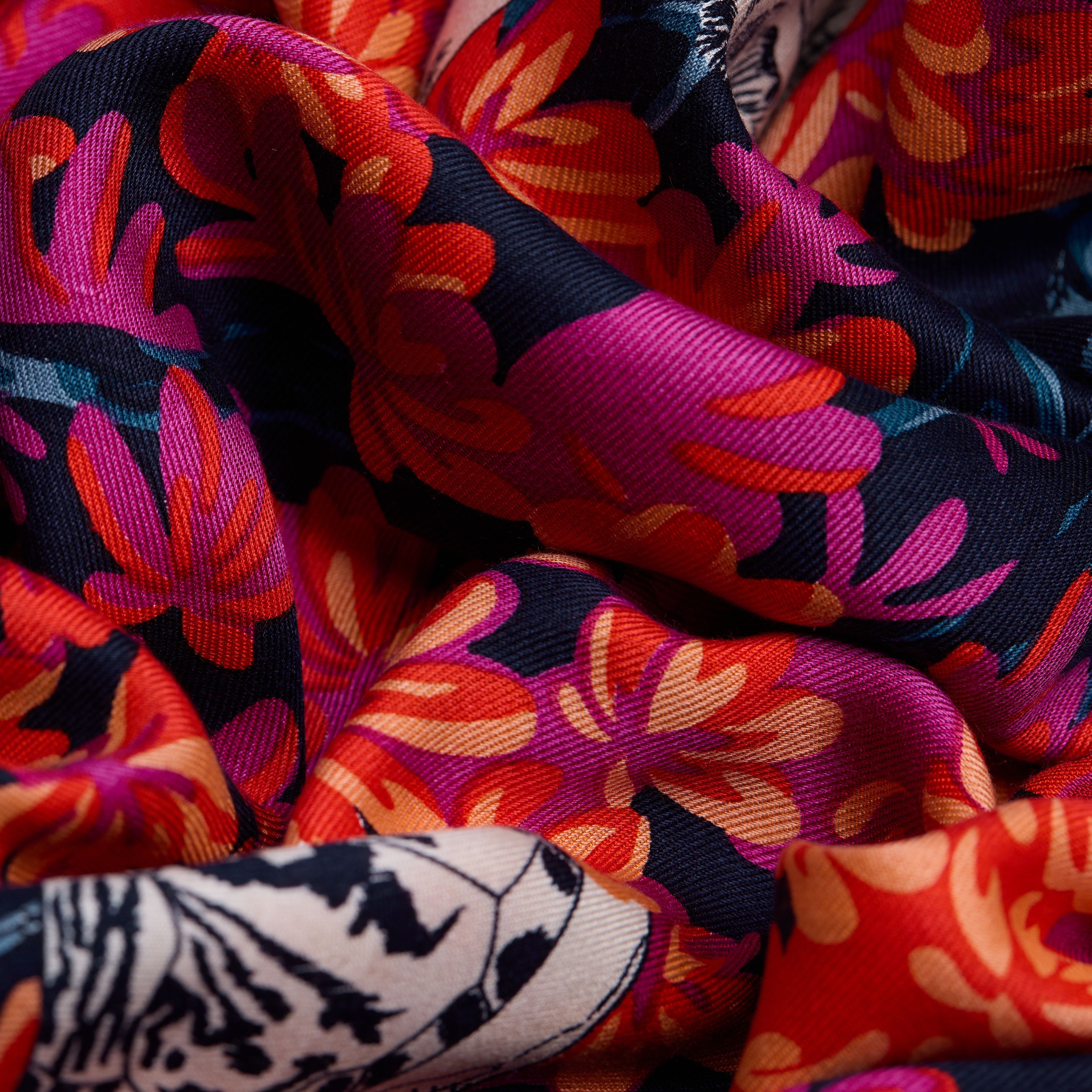 Carré 130 - Bestiaire - Fuchsia