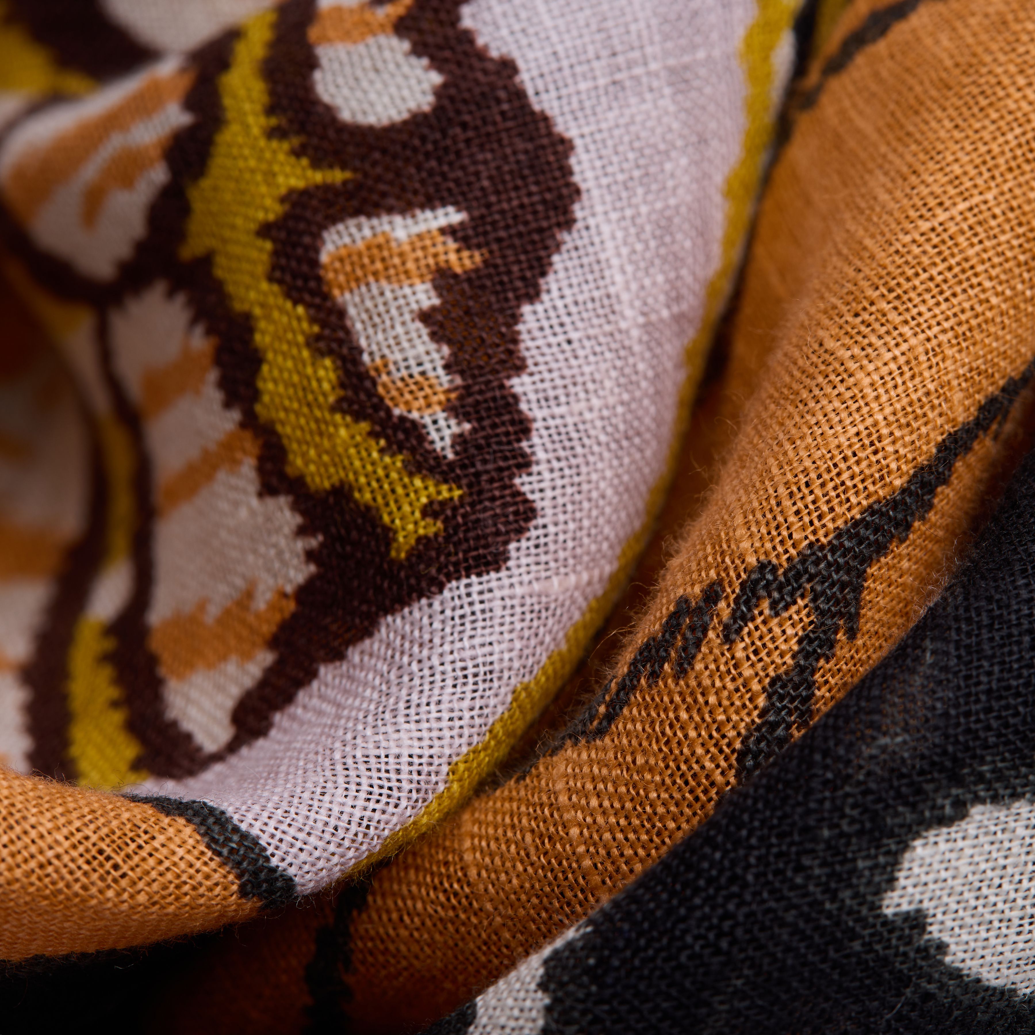 Scarf 100 - Papillons - Nude