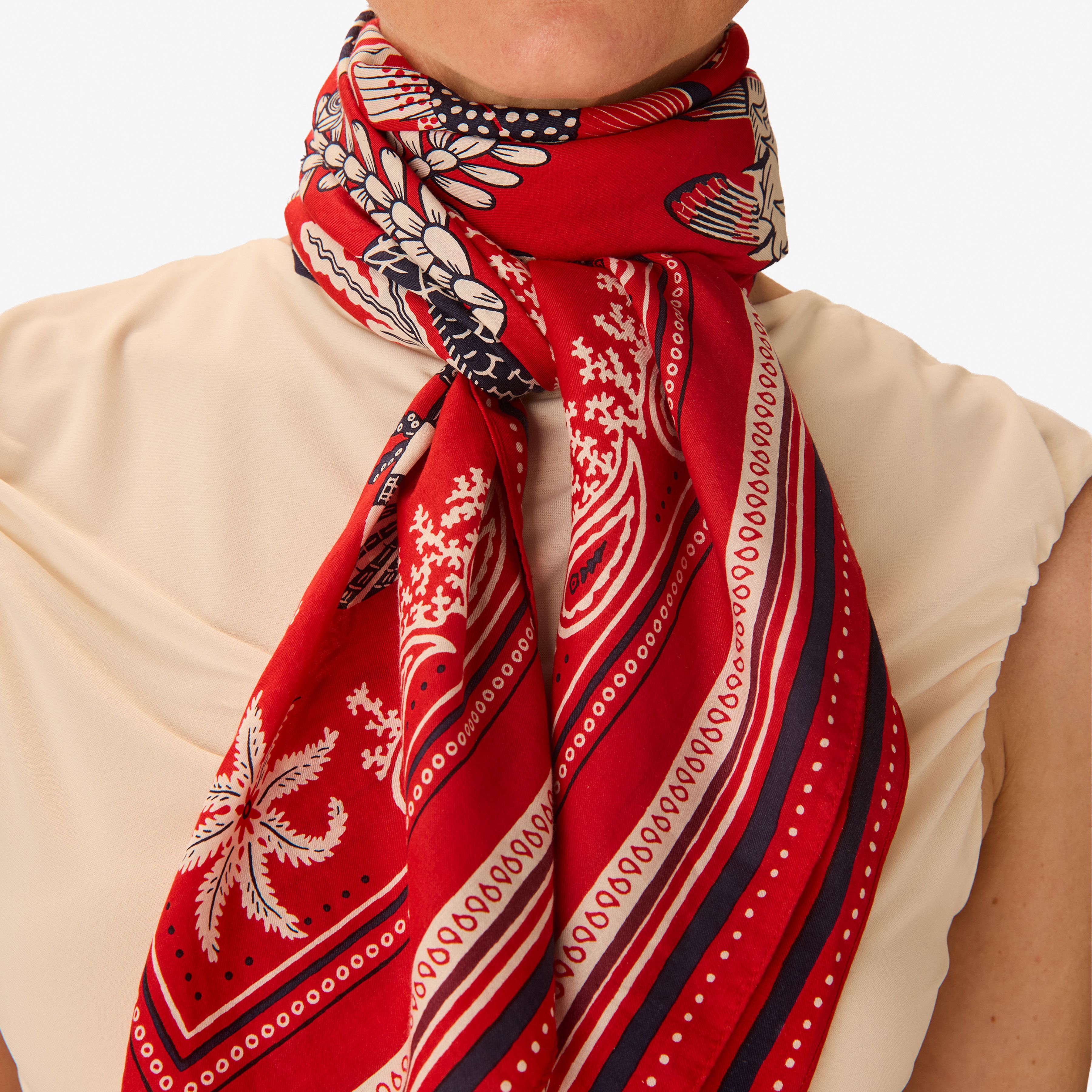 Square 100 - Neptune - Red