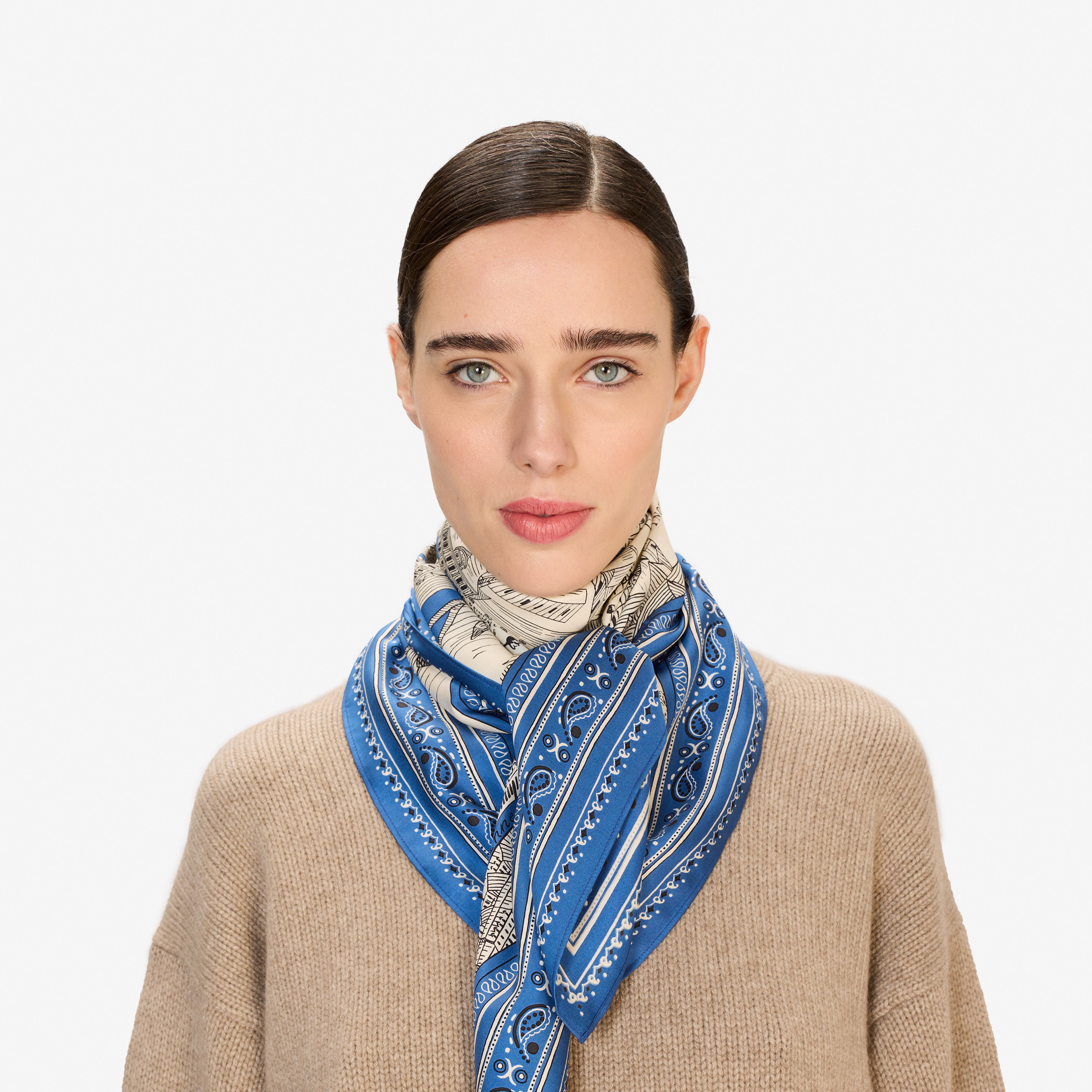 Square 100 - Louvre - Blue