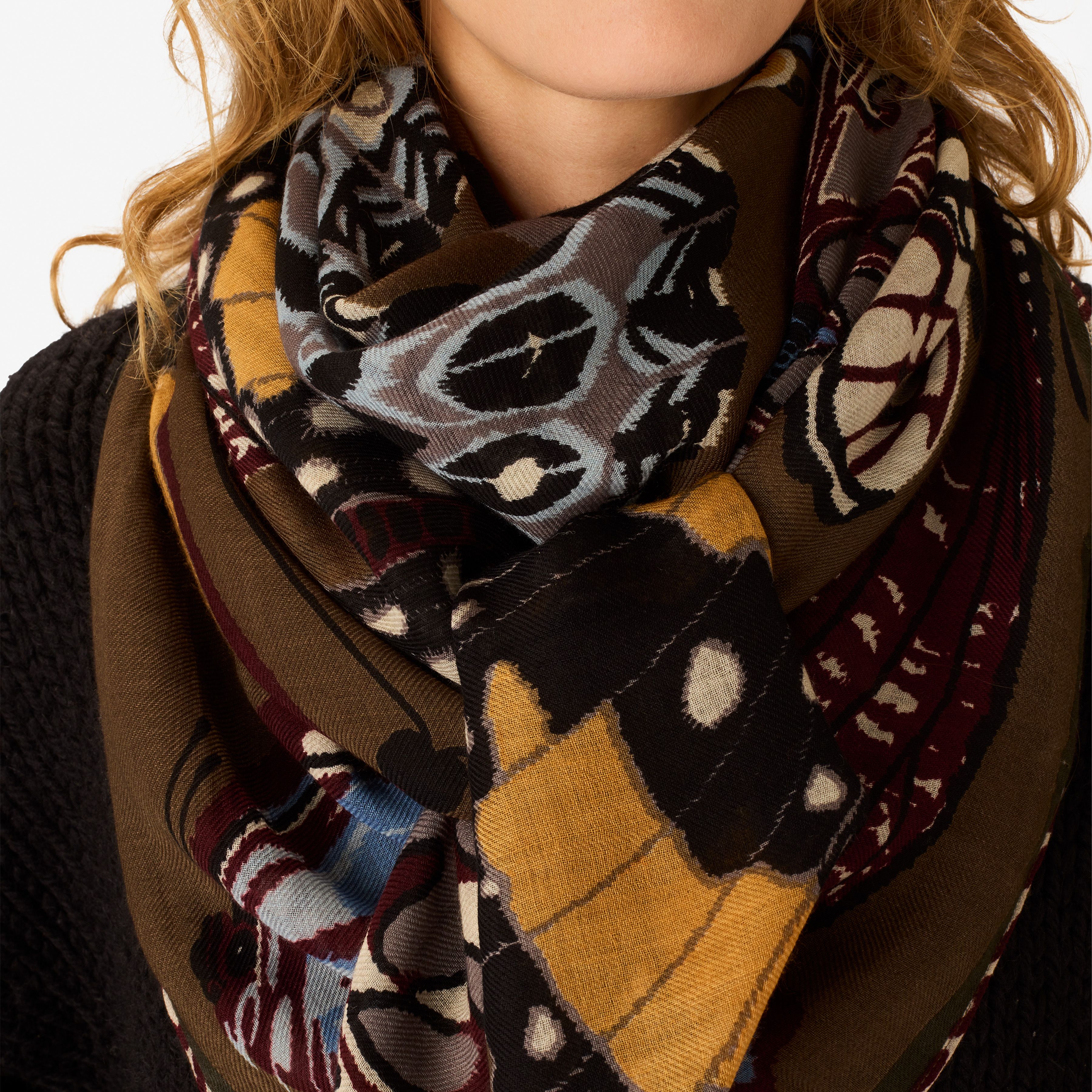 Square 130 - Papillons - Khaki