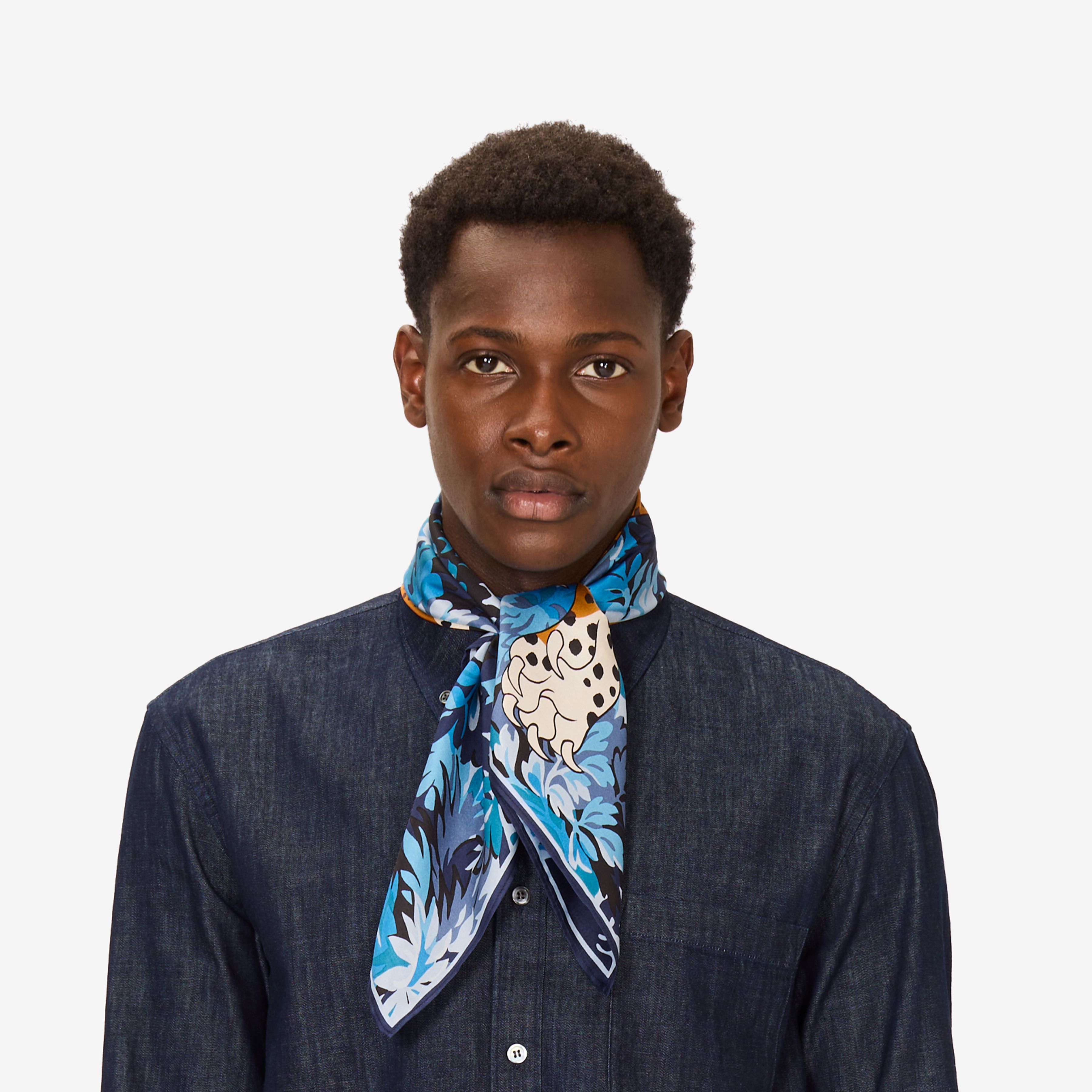 Square 65 - Mike - Blue