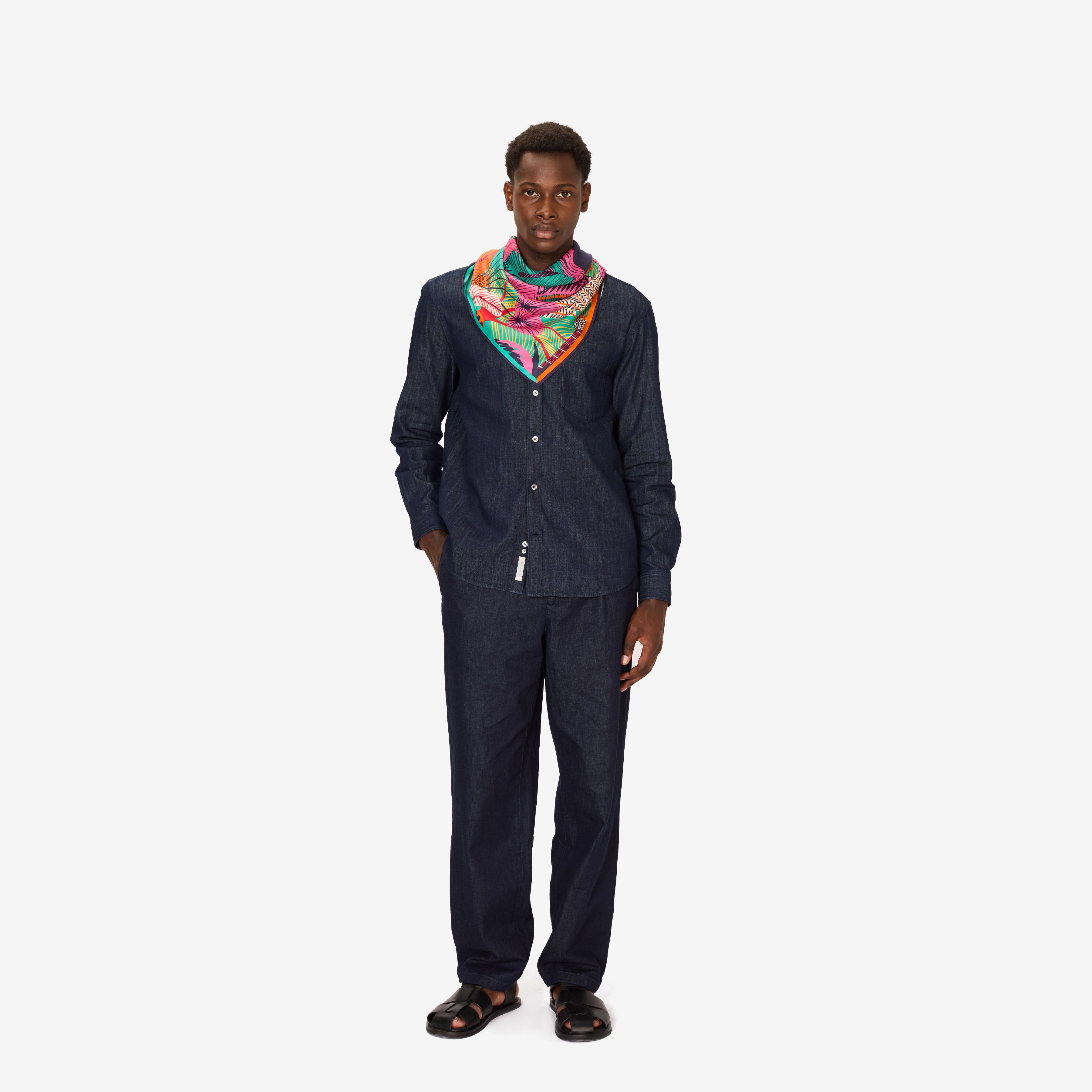 Square 100 - Rio - Night