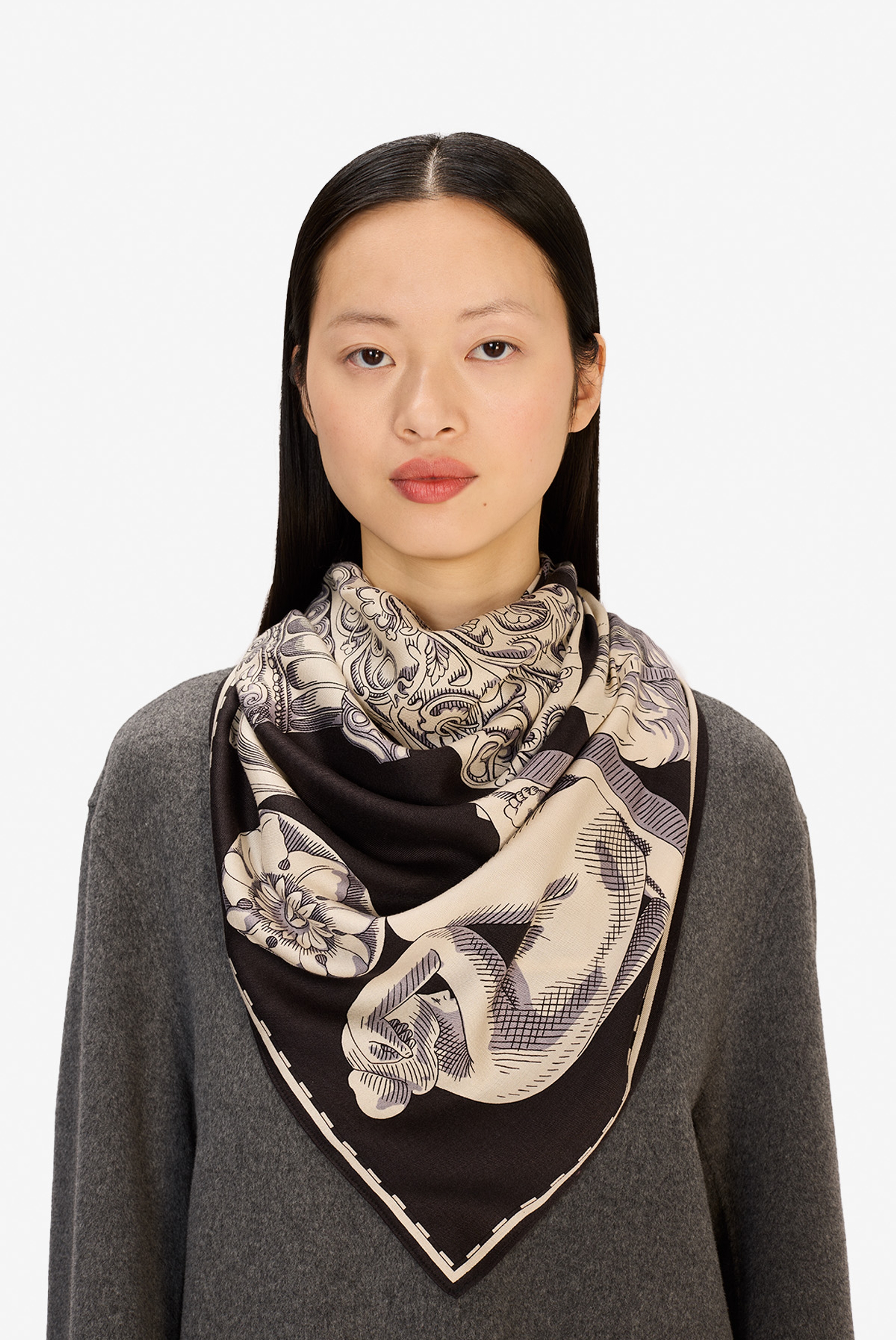 Carré 130 - Archives - Noir