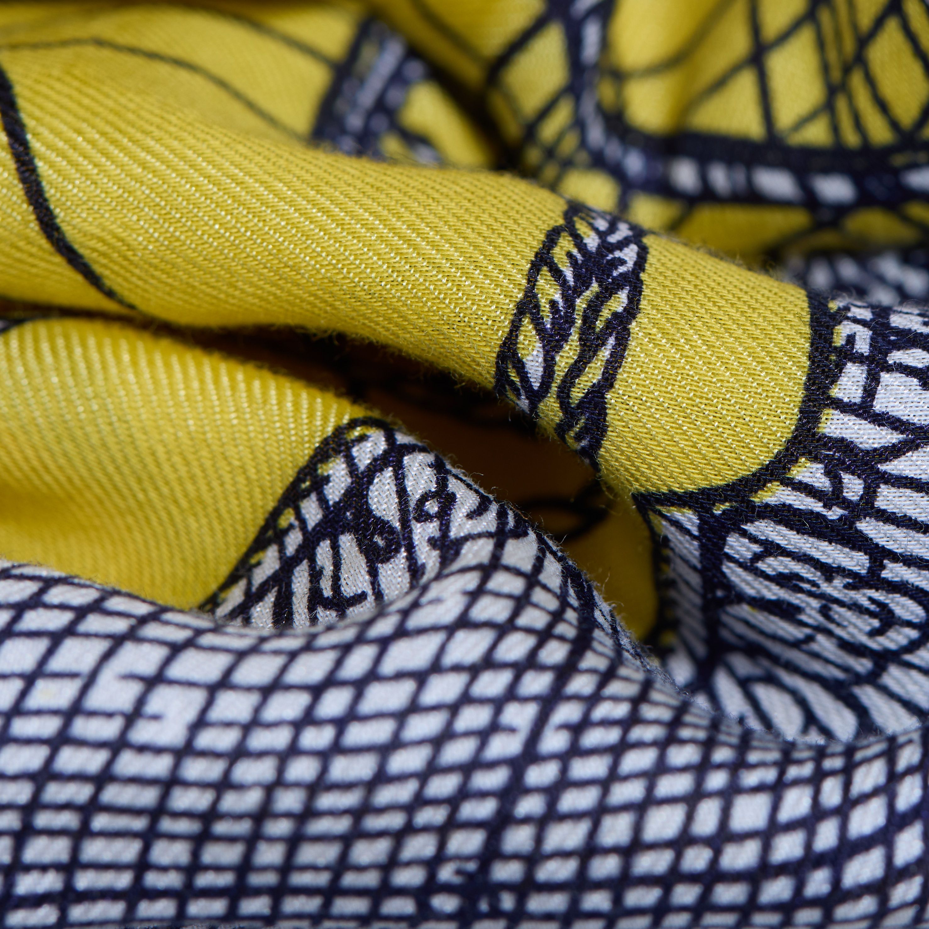 Square 130 - Des Rives Et Des Reves - Yellow