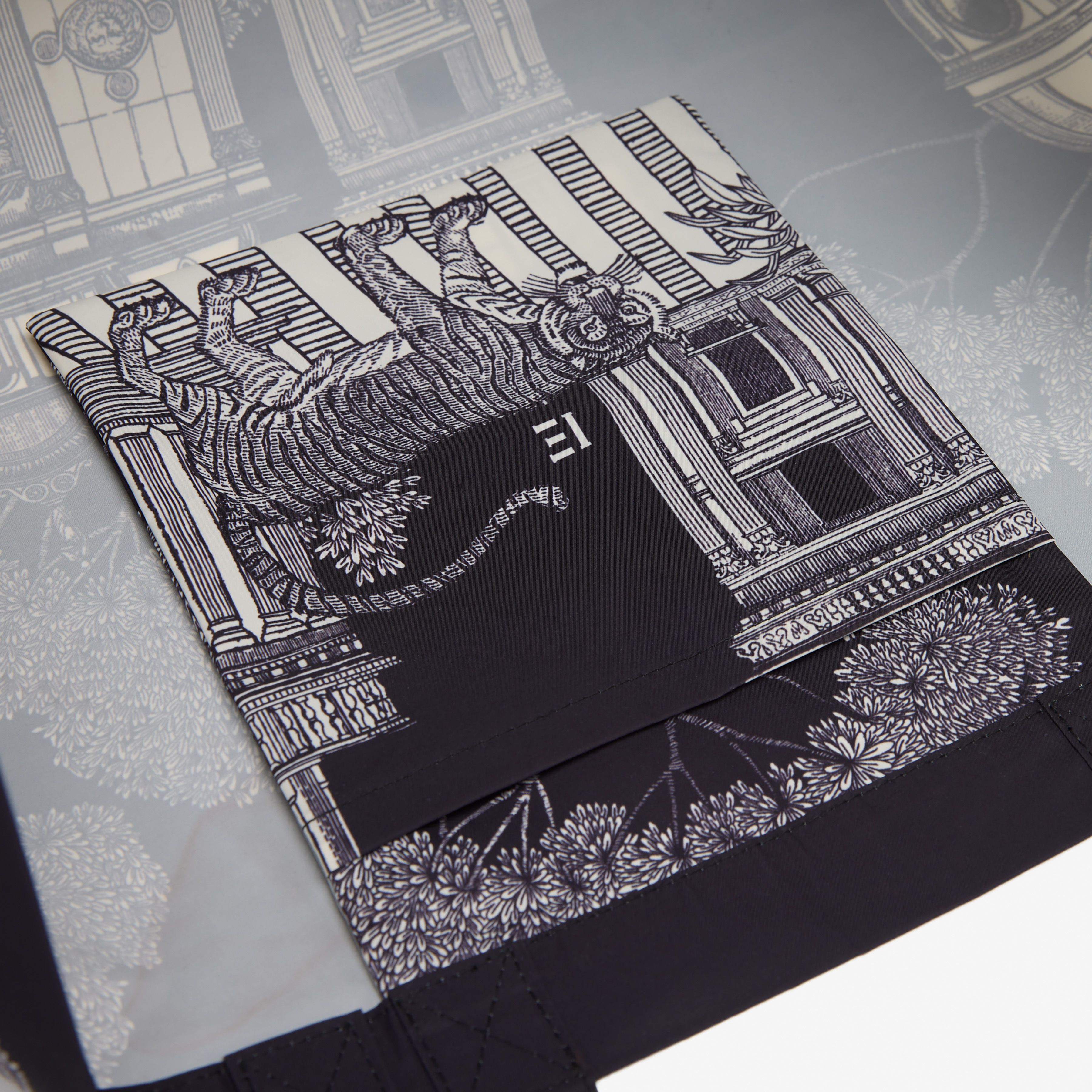 Maxi Shopper Bag - Mirage - Black