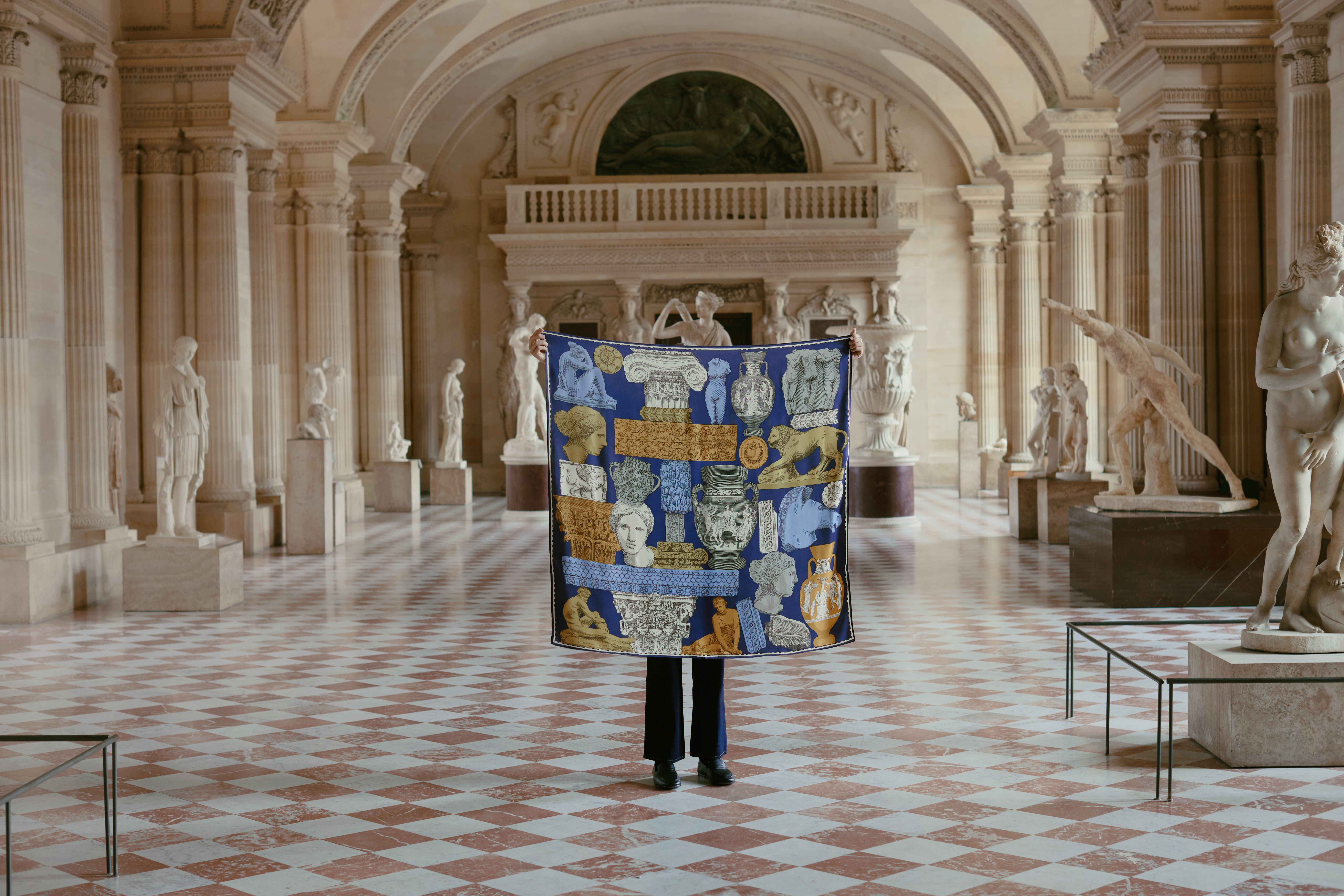 How to wash a cashmere scarf?