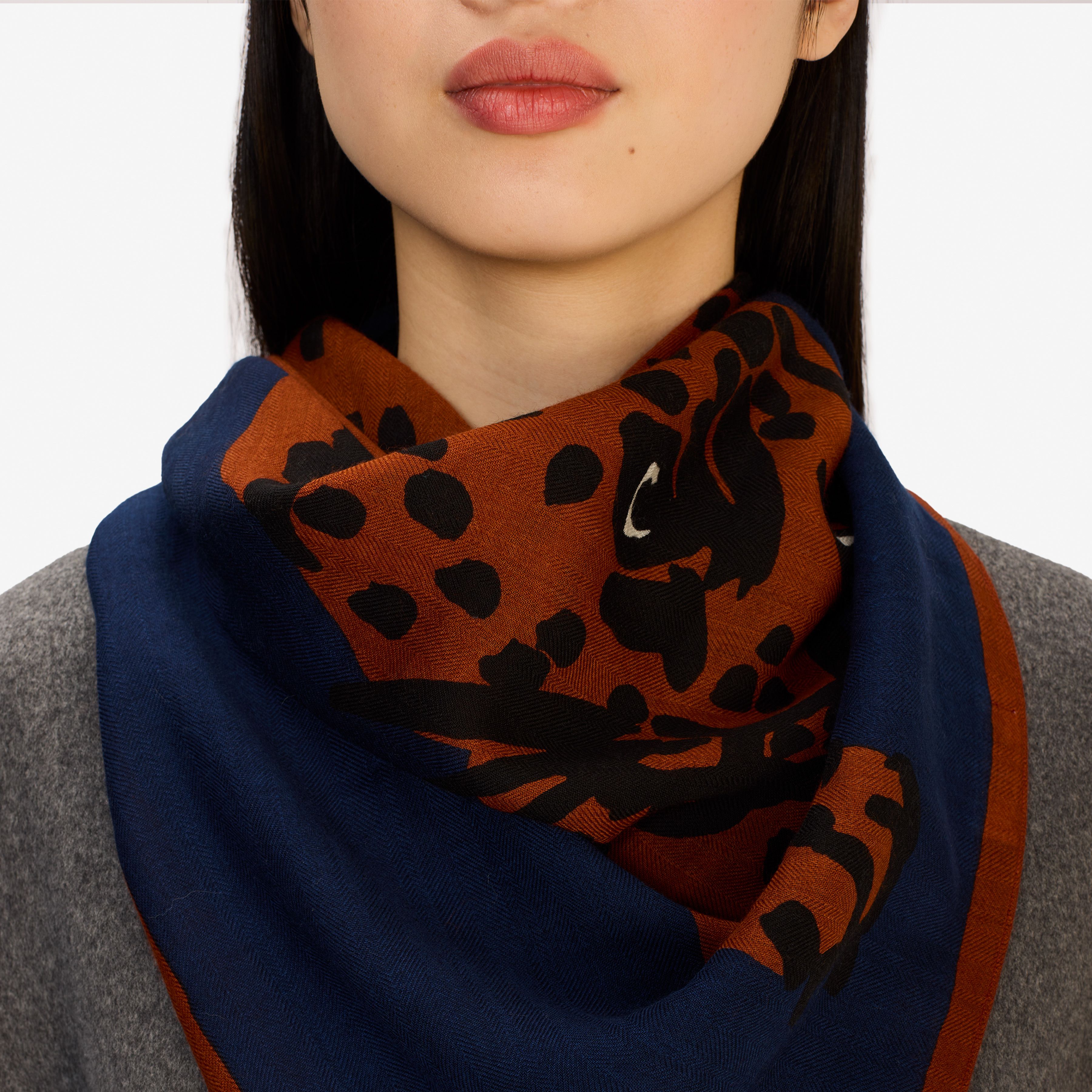 Square 100 - Feline - Blue