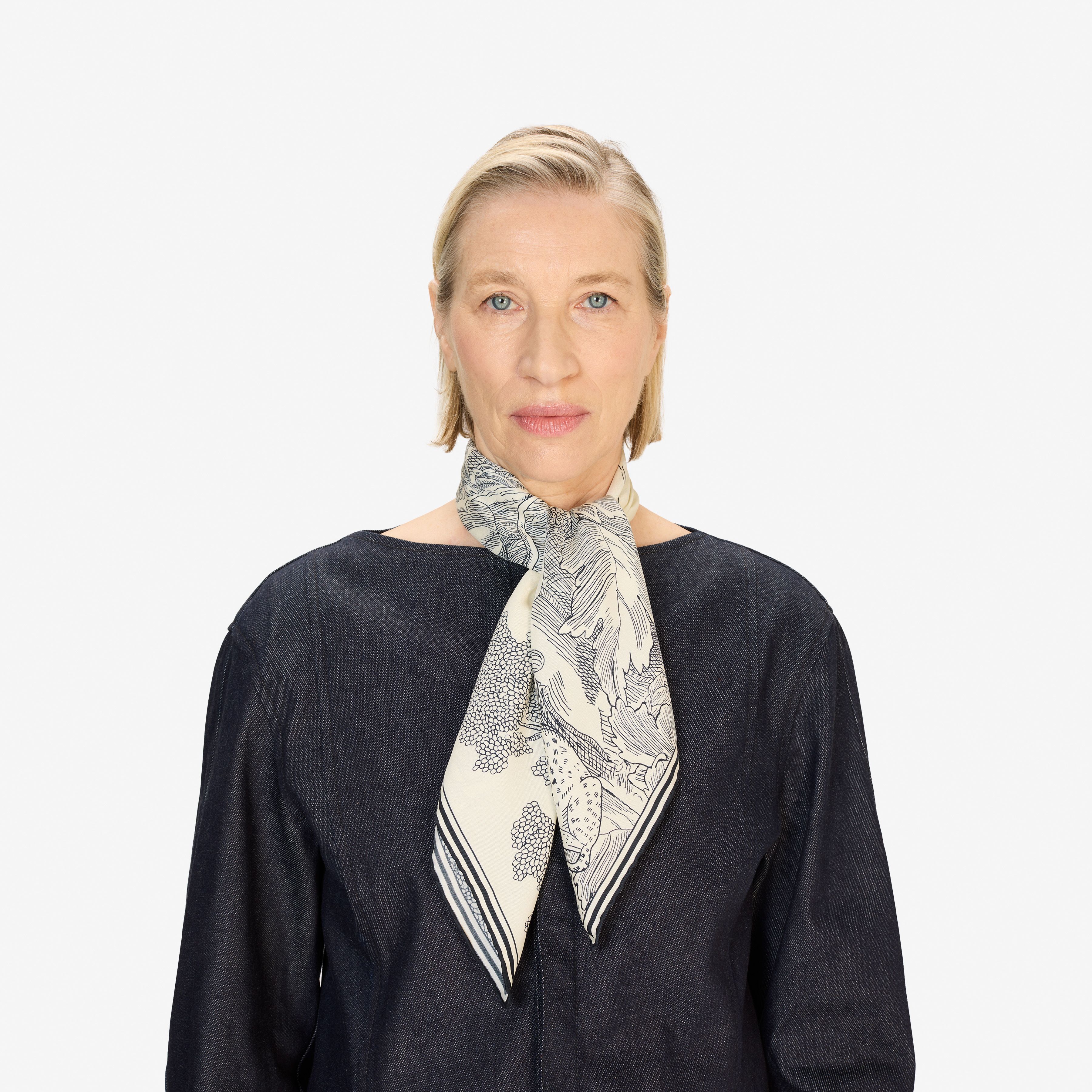 Square 70 - Histoire - White