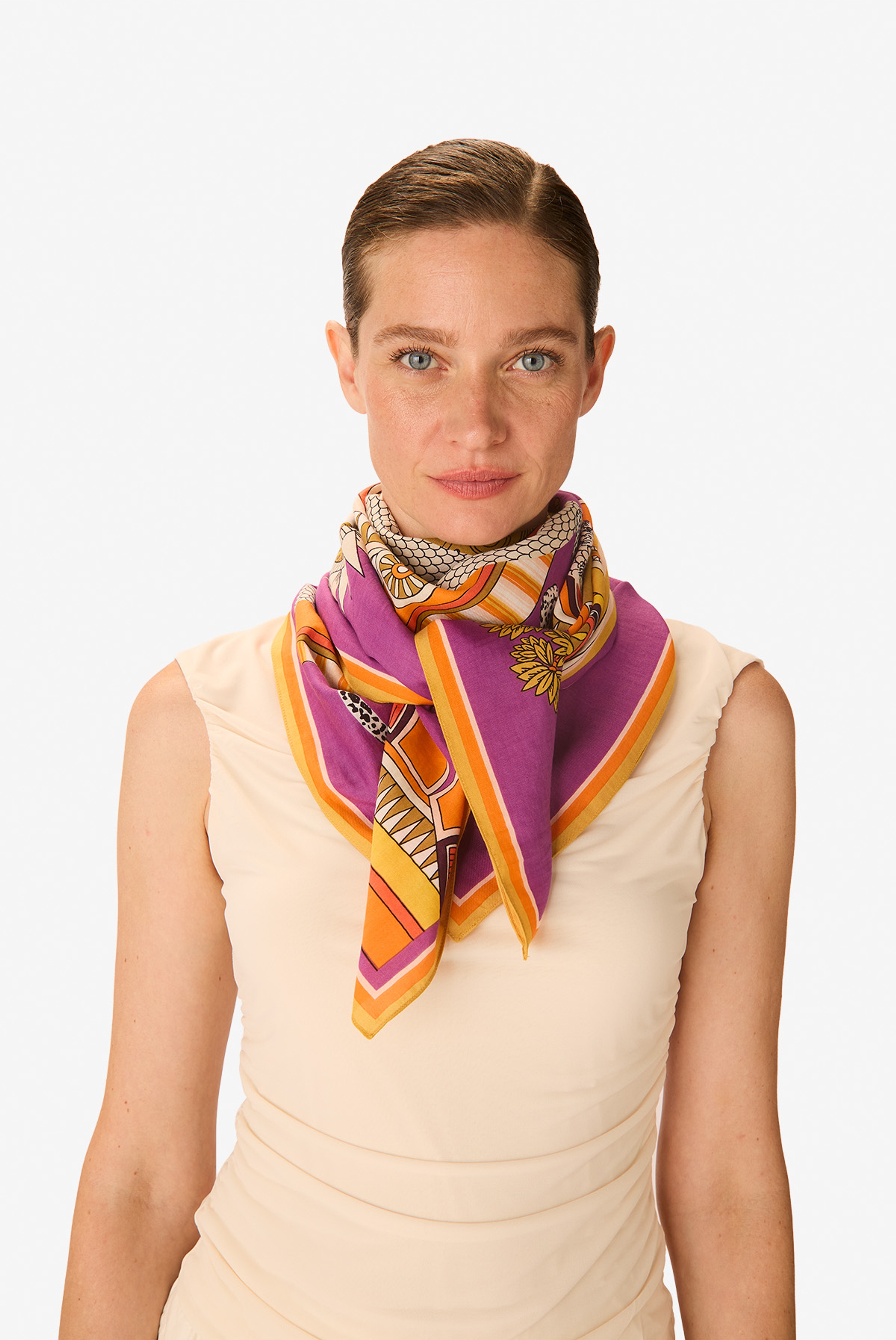 Square 100 - Taj - Purple