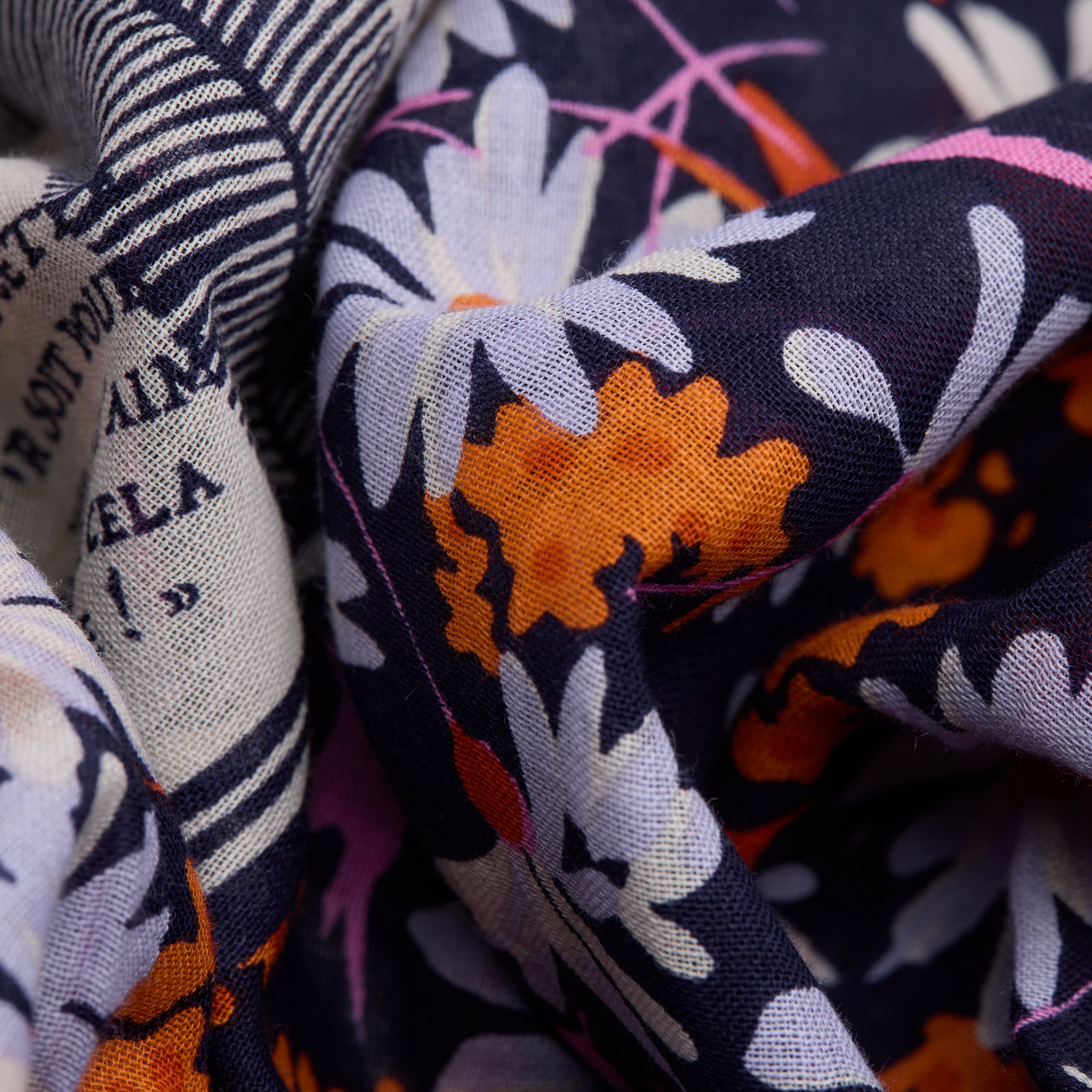 Carré 100 - Faust - Violet