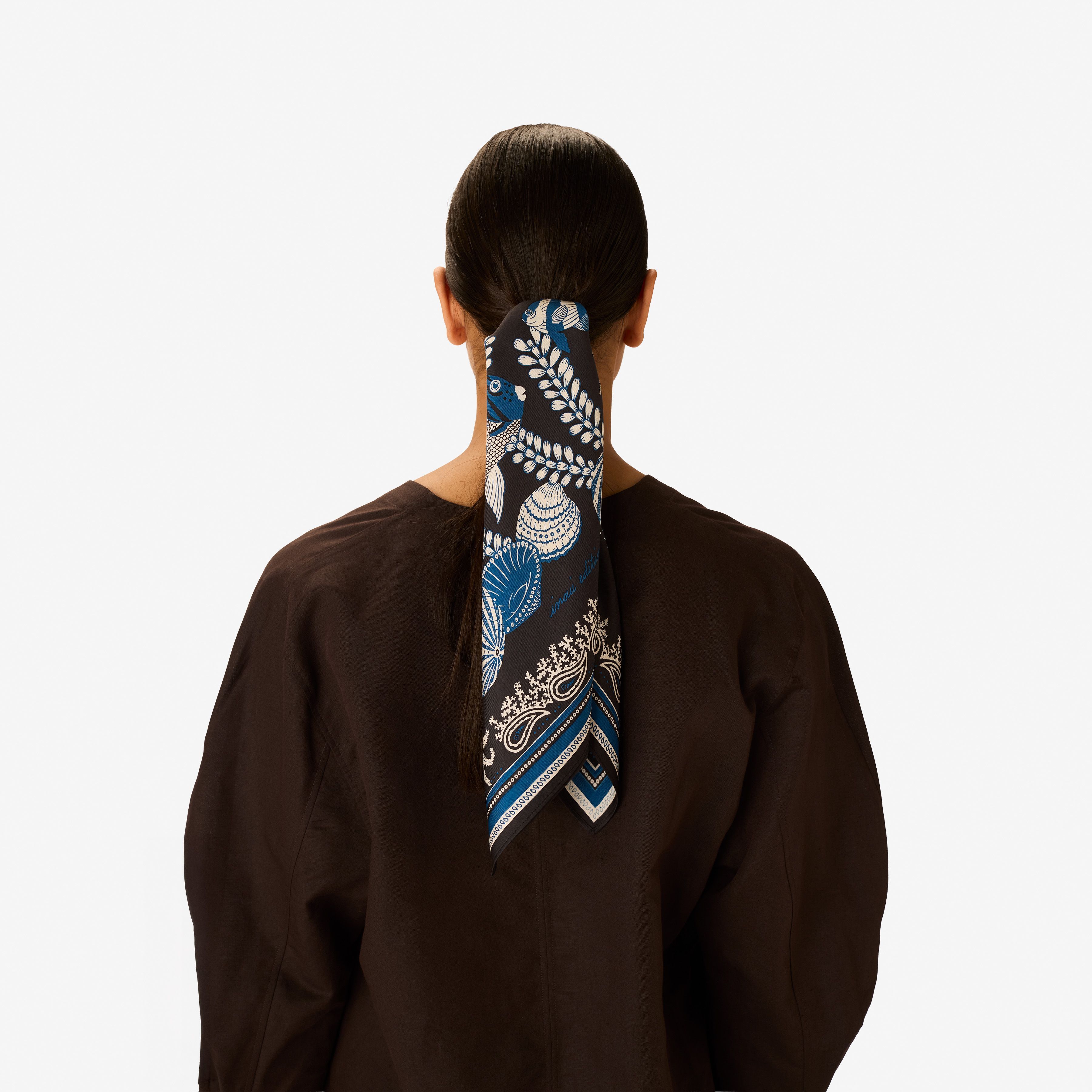 Square 65 - Neptune - Black