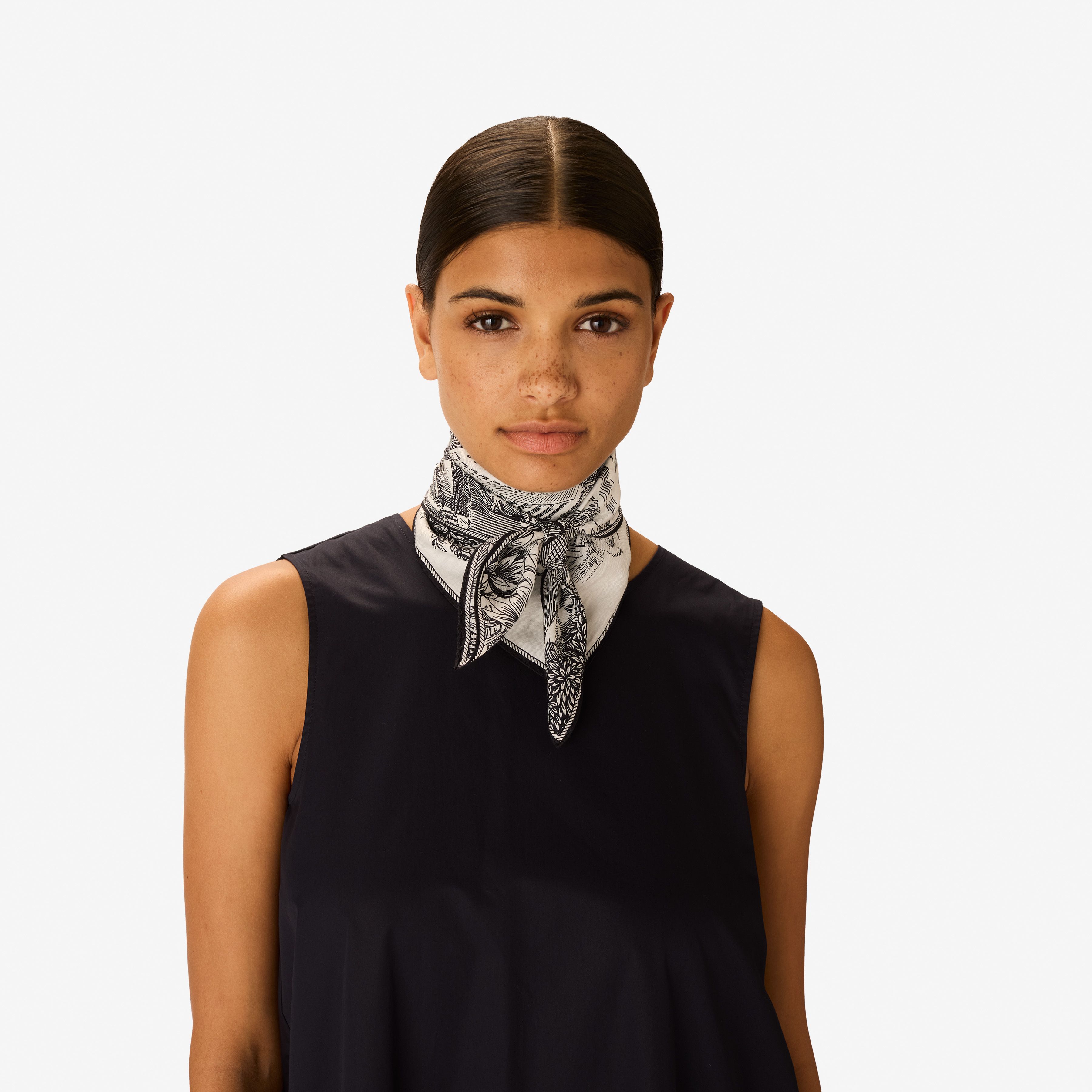 Square 65 - Piranesi - Black