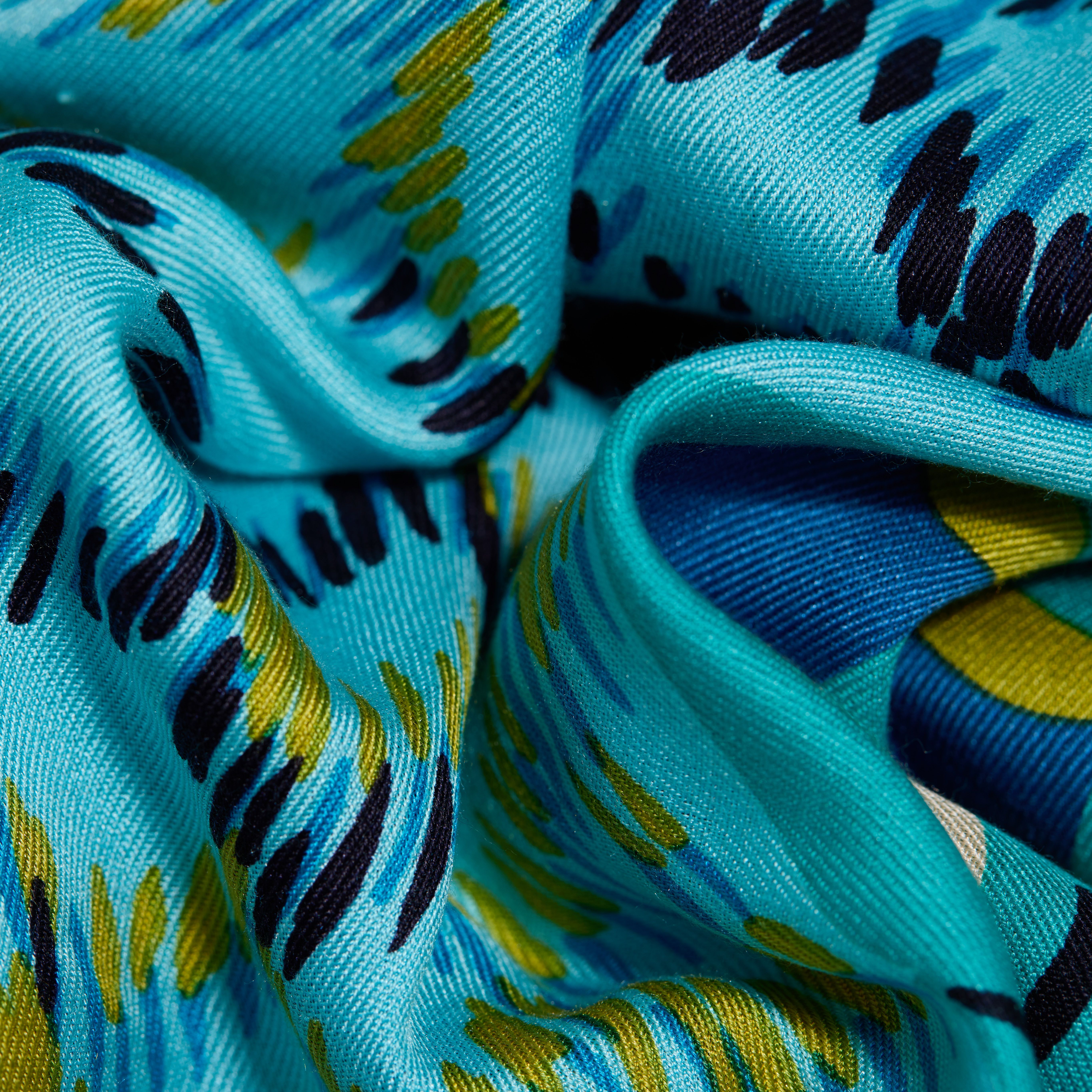 Square 130 - Toucan - Purple