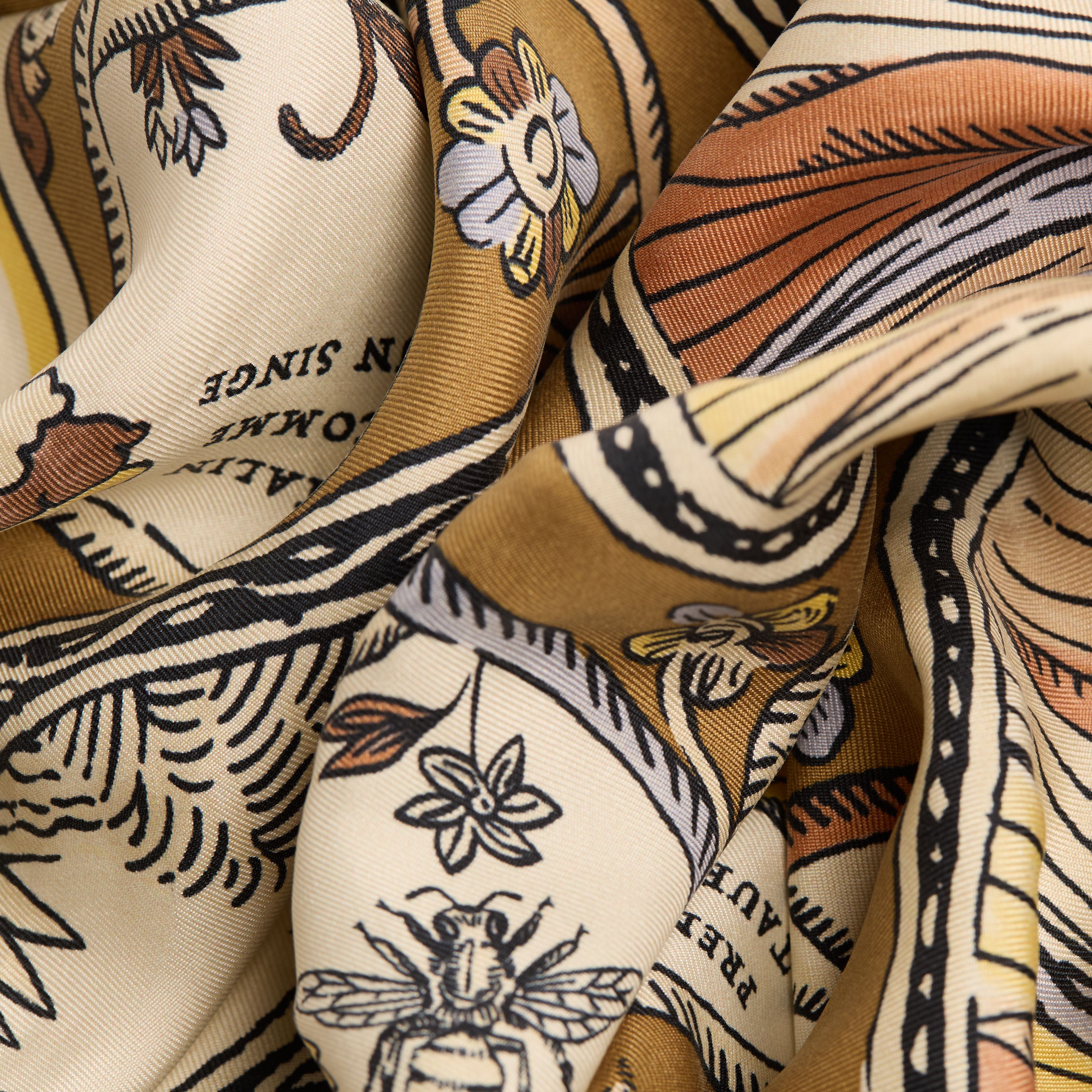 Square 70 - Chance Inoui - Golden Brown