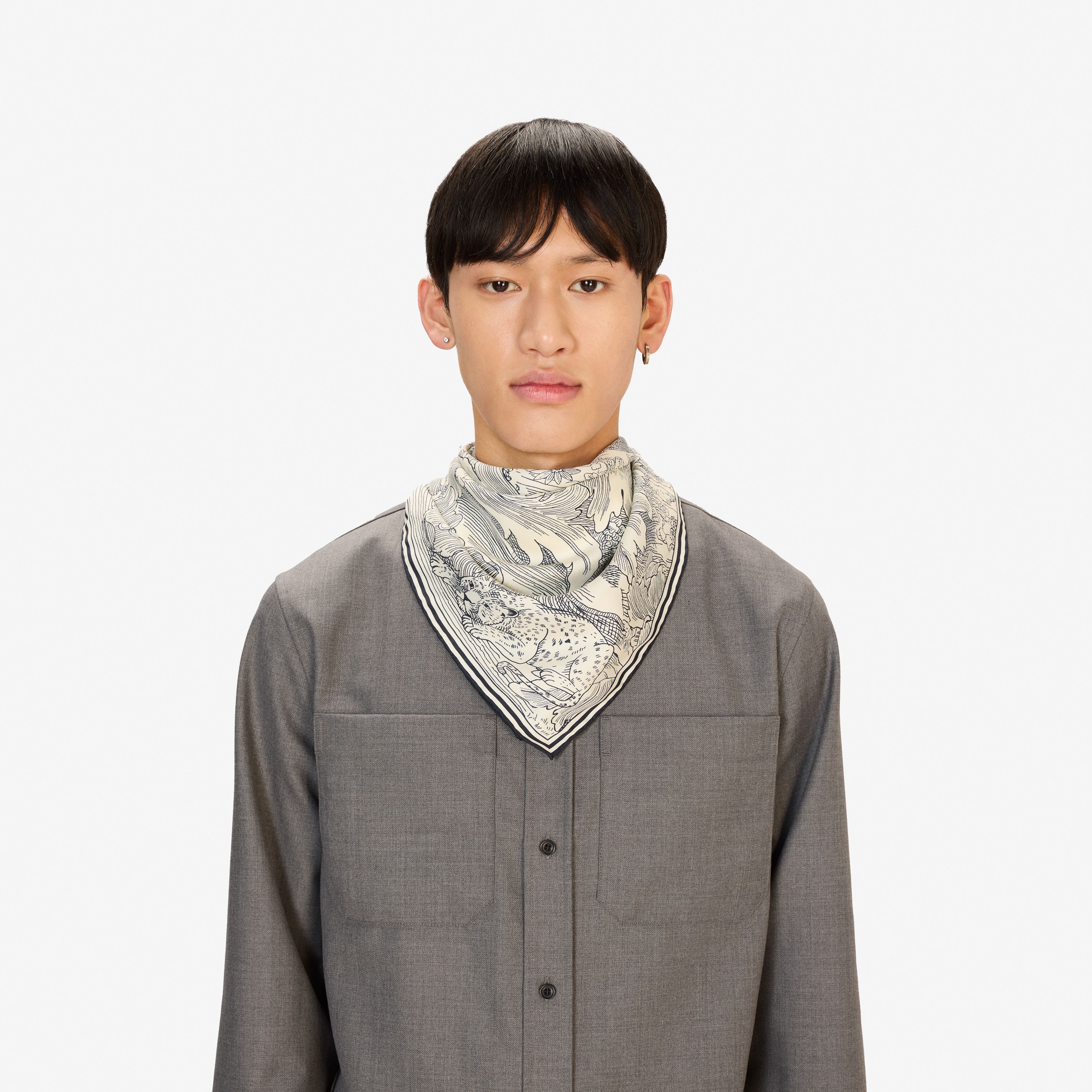 Square 70 - Histoire - White